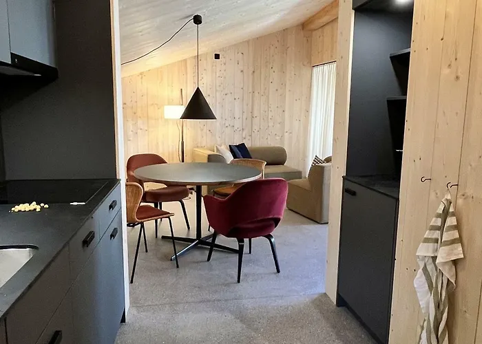 Modernes Design Bijoux In Im Unterengadin *